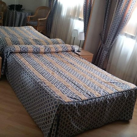 Apartments Europa Барселона Екстер'єр фото