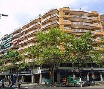 Apartments Europa Барселона Екстер'єр фото